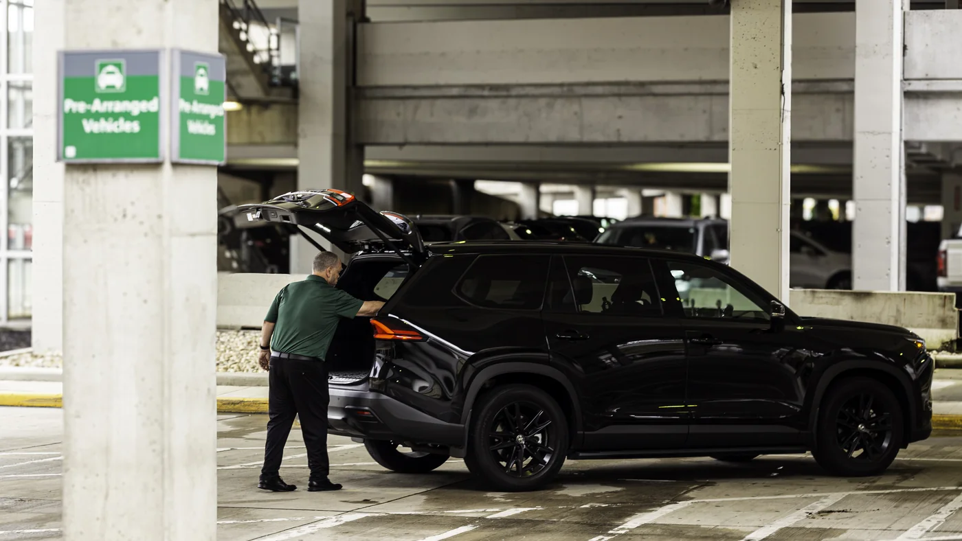 Smart Ride Grand Highlander in the CMH pre-arranged pickup area